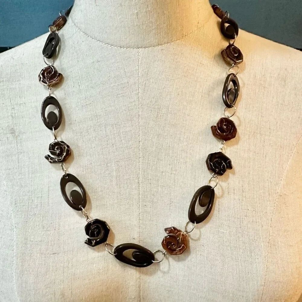 Brown shell spiral beaded necklace